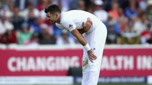 انگلینڈ کی ٹیم کا جیمز اینڈرسن کی بولنگ میں انحصار ہے