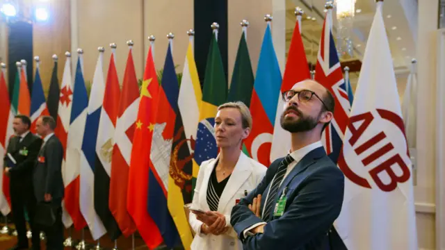 6月25日，亞洲基礎設施投資銀行首屆理事會年會在北京舉行。英國退出歐盟的影響成為這屆年會上的一個重要話題。