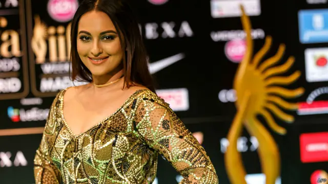 सोनाक्षी सिन्हा