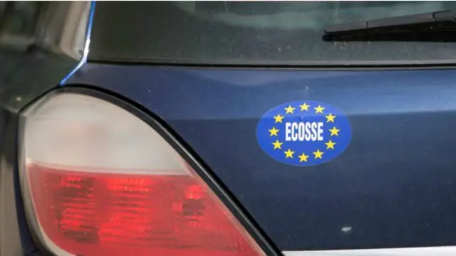 Шотландия (Ecosse по-французски) проголосовала за то, чтобы остаться в составе ЕС