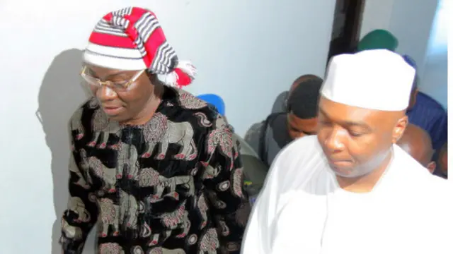 Ike Ekweremadu (gauche) et Bukola Saraki Bukola comparaissent ce 27 juin 2016 devant la justice nigériane pour falsification présumée de documents.