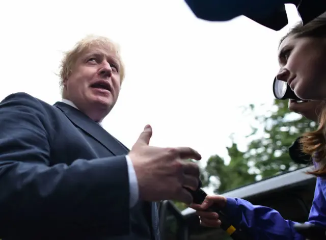 Бывший мэр Лондона предлагает своим сторонникам успокоить противников "брексита"