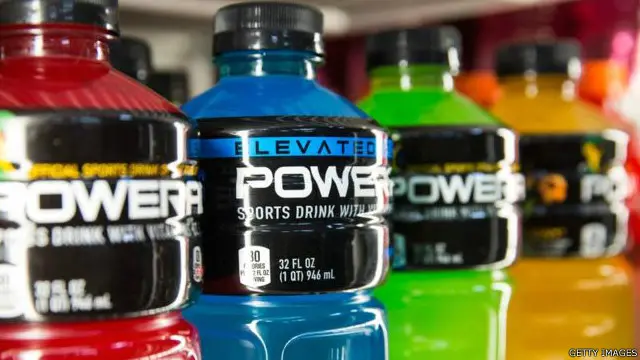 المشروبات الغازية المخصصة للرياضيين تسبب البدانة وتسوس الأسنان