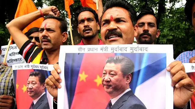 بھارت میں چین کے خلاف مظاہرہ کیا گيا