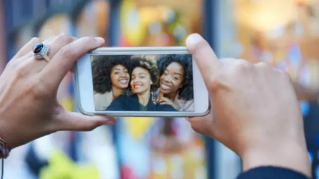 你覺得自拍能展現最好的自己——但是最近的一項研究表明你對自己的判斷是最不牢靠的