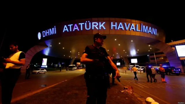 此次攻击袭击造成至少36人死亡，140多人受伤。