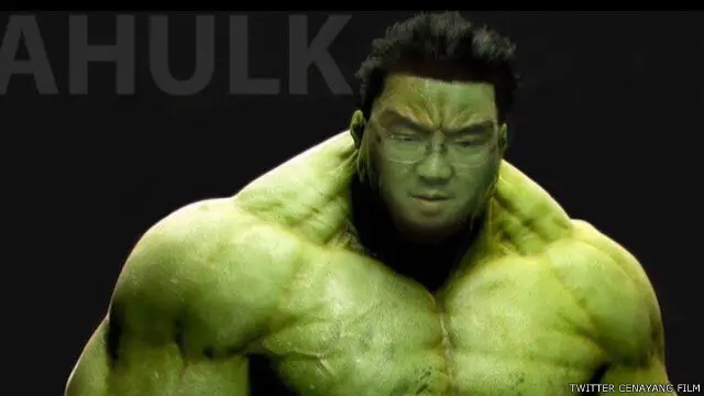 Ketika Ahok marah...jadilah Ahulk! Sebuah meme dari pengguna Twitter, @cenayangfilm.