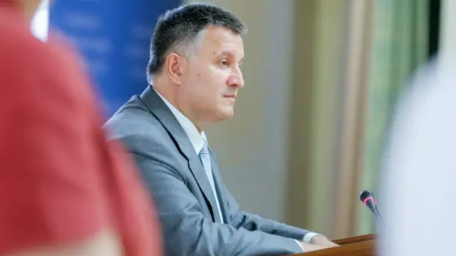 Аваков обіцяє такі сервісні центри у Дніпрі, Харкові, і по всій Україні.