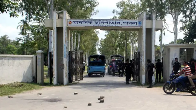 هندوها و به خصوص کارکنان معابد هندو از هدفهای اصلی حمله بودهاند