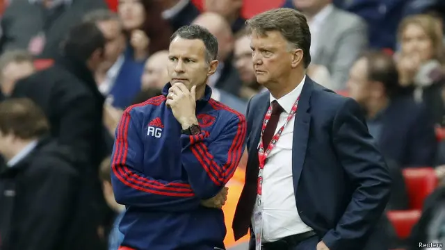 رایان گیگز فصل گذشته دستیار اول لویی فان خال در منچستریونایتد بود