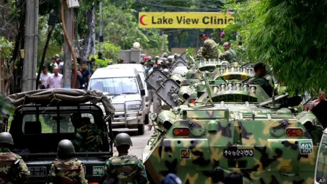 कैफे से 13 लोगों को बचाया गया है जिनमें एक भारतीय, एक जापानी जबकि दो श्रीलंका के नागरिक हैं.