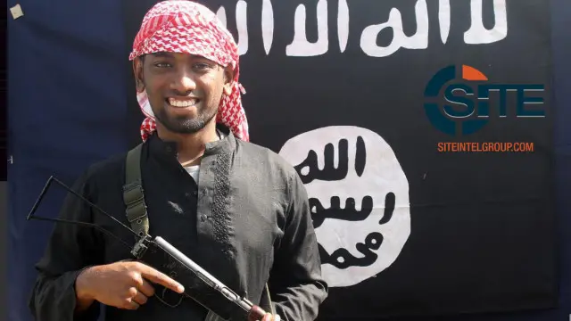 دولتِ اسلامیہ نے حملے کے بعد ان مبینہ حملہ آوروں کی تصاویر شائع کی تھیں