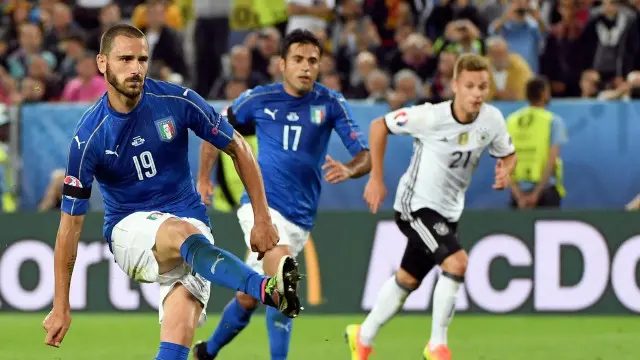 لیونارڈو بنوشی نے پنلٹی کک پر گول کر کے میچ برابر کر دیا