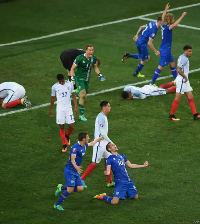 Islandia, yang berpenduduk sekitar 330.000 jiwa, di luar dugaan melaju ke perempat final dengan tampil menakjubkan saat menggilas Inggris 2-1 di babak 16 besar.