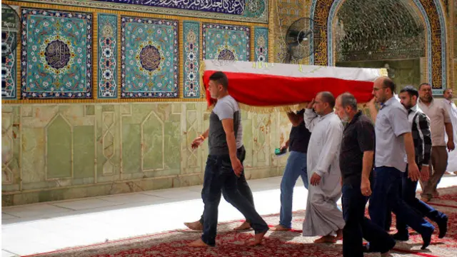 امدادی کارکنوں کا کہنا ہے کہ ان دھماکوں میں خاندان کے خاندان صفحۂ ہستی سے مٹ گئے ہیں اور بہت سی لاشیں جلنے کی وجہ سے ناقابلِ شناخت ہیں۔