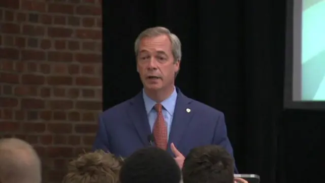 Nigel Farage nói ông muốn "sống cuộc sống bình thường ngay từ bây giờ"