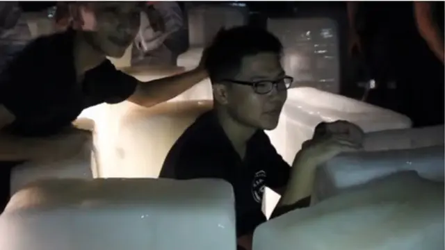 حالیہ ہفتوں میں دیگر یونیورسٹیوں کے طالب علموں نے بھی شدید گرمی کی شکایت کی تھی