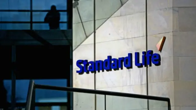 在英国公投退出欧盟后,标准人寿投资公司以“特殊的市场原因”暂停其英国房地产基金交易。