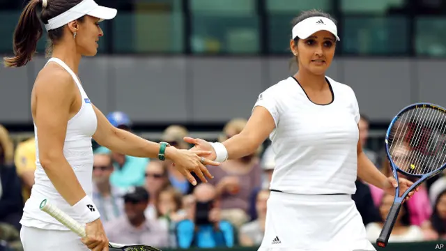 خواتین کے ڈبلز مقابلوں میں ثانیہ مرزا اور مارٹینا ہنگس کی جوڑی بھی کوارٹر فائنلز میں پہنچ گئی ہے