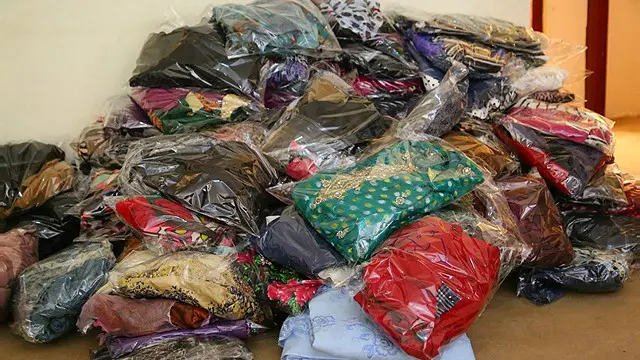 د دې جامو رنګ به د ډېرو اختر نور پسې رنګینه کړي.