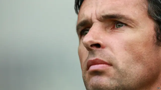85 kez Galler forması giyen menajer Gary Speed'in neden intihar ettiği hala bilinmiyor