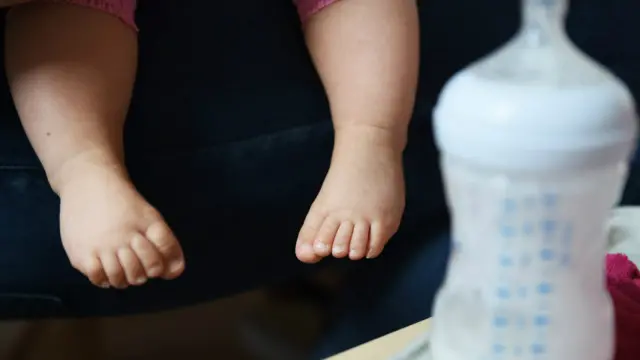 专家建议，如果想要孩子，最好别等太久，年龄还是决定能否生育的最主要因素。