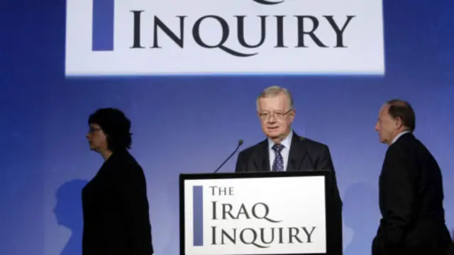 سِر جان چیلکات، رئیس تیم تحقیقاتی. تکمیل گزارش او حدود هفت سال طول کشیده