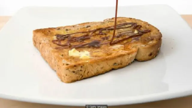 تُحضّر الـ" مِرمايت"، ونظيرتها المخصصة للنباتيين "فيجيمايت" وغيرهما من خلاصات الخميرة، من الرواسب المتبقية من عملية تخمير الجعة