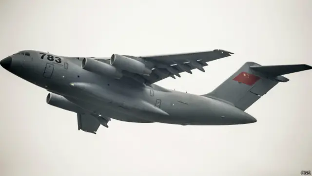 希少 完全金属製 中国人民解放軍 1/144 Y-20大型軍用輸送機 中国人民解放軍空軍 大型輸送機 Y-20 (完成品飛行機) - ホビー