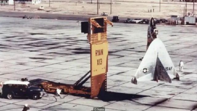 تستطيع الطائرة "فيرتيجيت" الإقلاع أفقيًا، والتحليق والطيران كأي طائرة معتادة