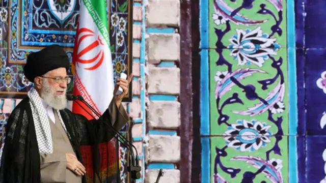  آیت الله خامنه ای پس از تحقق برجام در نامه ای به حسن روحانی تاکید کرد که "در سراسر دوره‌ هشت‌ساله، وضع هرگونه تحریم در هر سطح و به هر بهانه‌ای ... توسط هر یک از کشورهای طرف مذاکرات، نقض برجام محسوب خواهد شد و دولت موظف است ... فعالیتهای برجام را متوقف کند."