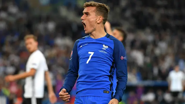 گریزمین نے فرانس کے دونوں گول کیے اور ہٹ کرتے کرتے رہ گئے