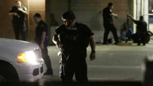 La police est à la recherche d'un ou de plusieurs snipers.