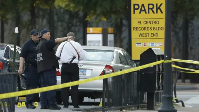 美國達拉斯市的警察局長說，在和警方對峙中被打死的一名槍手說他對警察槍擊黑人很憤怒，因此他希望打死白人警察。