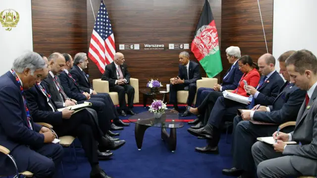 د افغان ولسمشر اشرف غني او اجرائیه مشر عبدالله عبدالله په ګډون د افغانستان په اړه له غونډې وروسته، د ناټو سرمنشي ینس سټولنټبرګ وویل: " زموږ پیغام څرګند دی: افغانستان یوازې نه دی او موږ د اوږدې مودې لپاره ژمن یو".