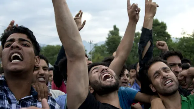 कश्मीर में विरोध प्रदर्शन