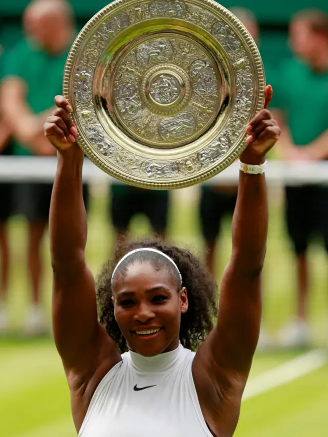 ولیمز نے گذشتہ برس بھی ومبلڈن جیتا تھا، تاہم وہ اس کے بعد سے اب تک کوئی گرینڈ سلیم ٹائٹل نہیں جیت پائی تھیں