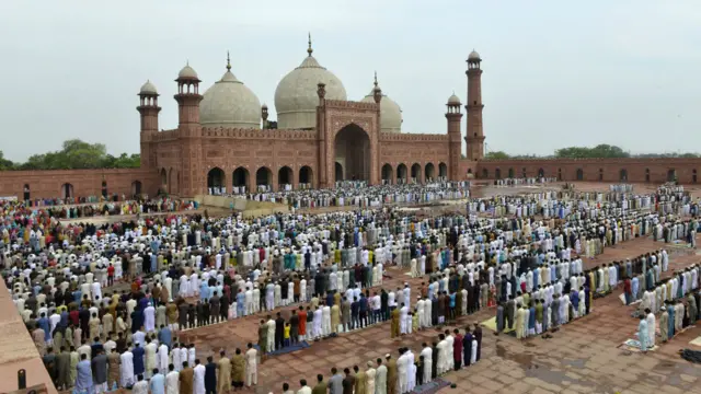 پاکستان میں گذشتہ ہفتے کیا کیا ہوا - BBC News اردو