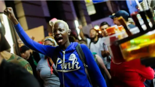 紐約等地也發生了抗議。