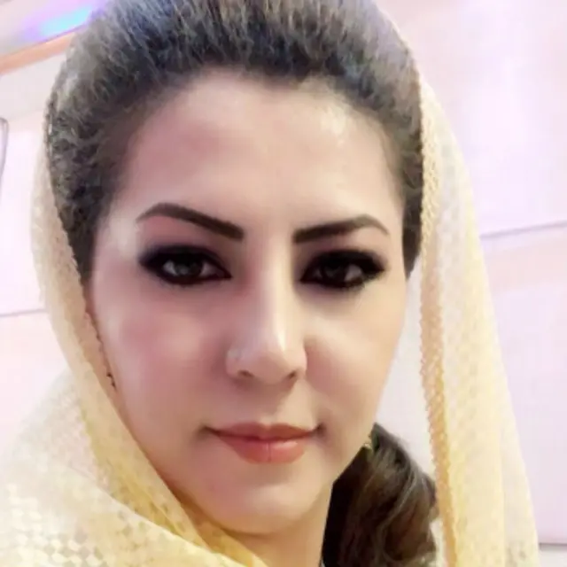 خانم نوری کارشناس زیبایی است