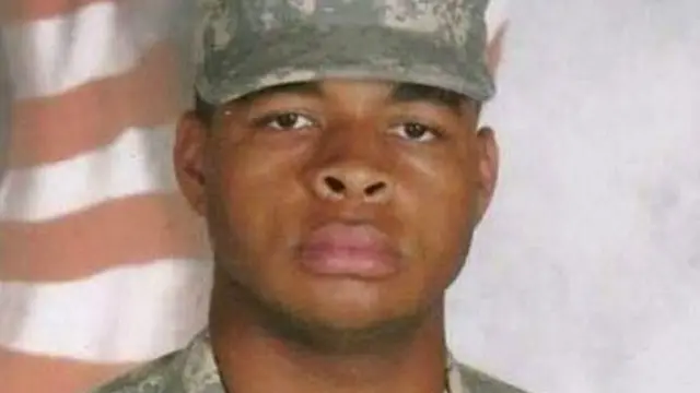 Micah Johnson để lại ký tự RB viết bằng máu, theo lời cảnh sát