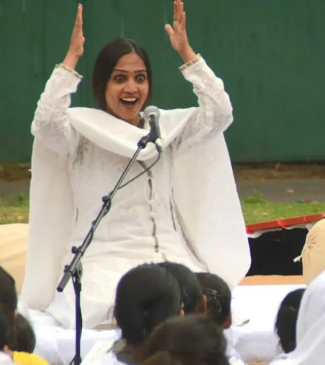 پونم گذشتہ پانچ سال سے داستان گوئی کے میدان میں ہیں