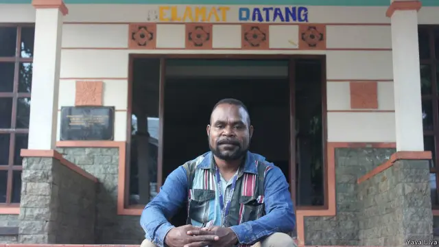 Ruben Frasa (26), mahasiswa Papua yang mengalami kesulitan mencari kos.