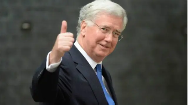 Ông Michael Fallon
