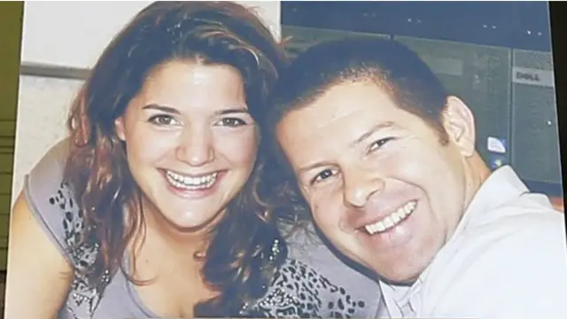 گذشتہ ماہ ایک پولیس جوڑے کو ان کے گھر پر ایک شدت پسند نے قتل کر دیا تھا