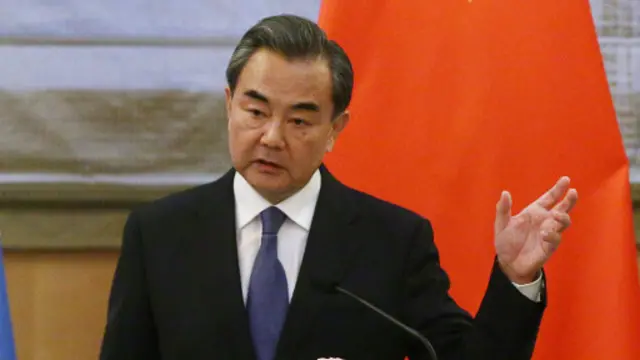 中国外长王毅在东盟穿梭外交，使文莱、柬埔寨及老挝就南海问题达致“四点共识”