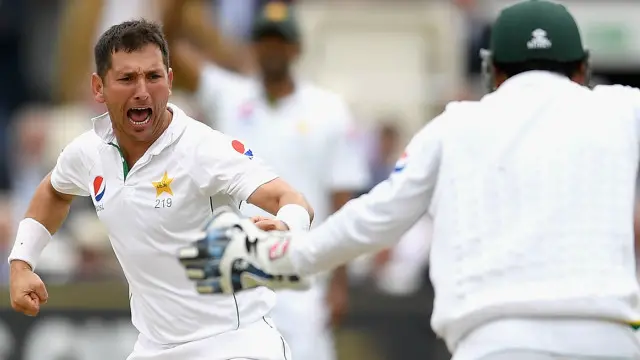 یاسر شاہ لارڈز ٹیسٹ کی ایک اننگز میں پانچ وکٹیں لینے والے دوسرے پاکستانی بولر ہیں۔ اس سے پہلے یہ اعزاز لیگ سپنر مشتاق احمد کو حاصل تھا جنھوں نے انگلینڈ کے خلاف 20 برس قبل سنہ 1996 میں پانچ وکٹیں حاصل کی تھیں