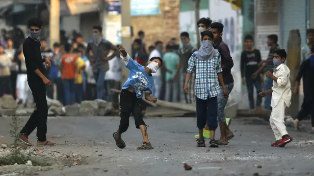 تشدد کی حالیہ لہر میں درجنوں افراد ہلاک اور سینکڑوں زخمی ہو گئے ہیں