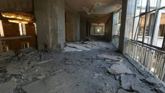 Gecə saatlarında baş verən atışma nəticəsində Böyük Millət Məclisinin binası ciddi zədələnib. 