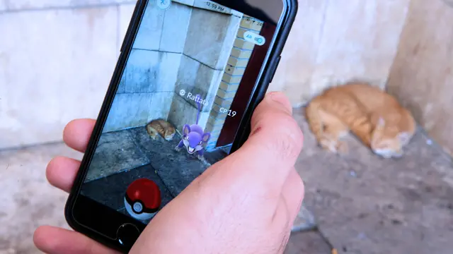 Kết hợp tương tác giữa ngoài đời thật và những chú Pokemon ảo làm người chơi thích thú hơn